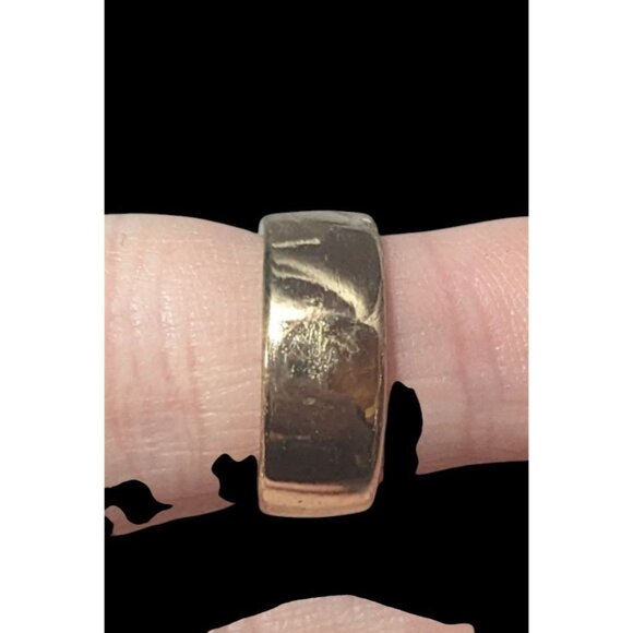 Gold Tone Slotted Chevron Fashion Ring Size 5 3/4 - Picture 7 of 12